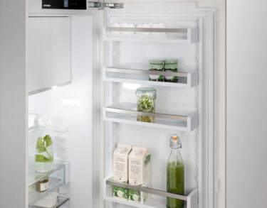 Réfrigérateur encastrable 4* 178 cm PLUS